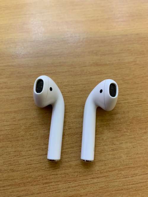 Apple AirPods 2nd Generation