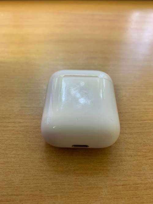 Apple AirPods 2nd Generation