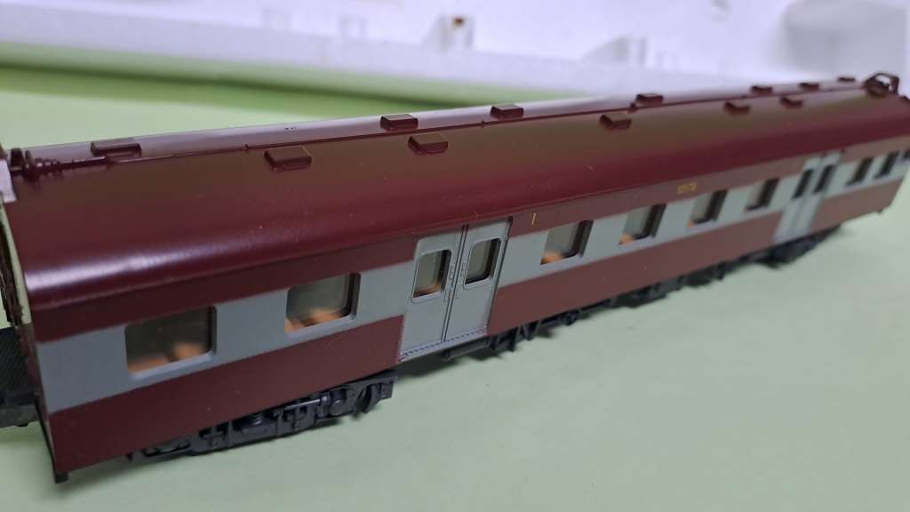 Lima Model - Suburban 1st Class wagon (SAR) (Like NEW)