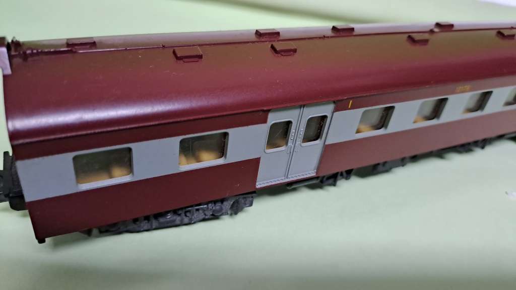 Lima Model - Suburban 1st Class wagon (SAR) (Like NEW)