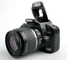Canon EOS 450D with EF-S 18-55 mm 1:3.5-5.6 Lens