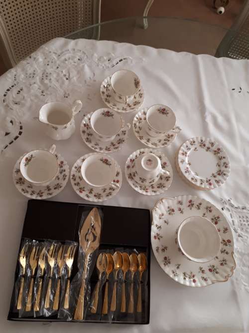 Royal Albert `Winsome` (21 piece) PLUS gold plated tea spoons and cake forks (13 piece)