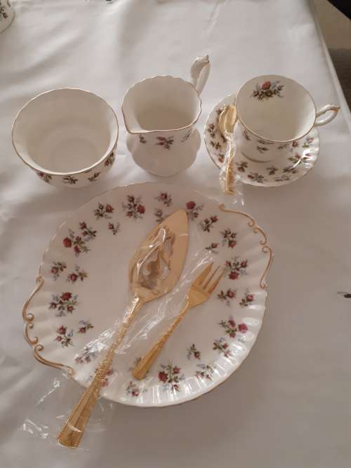 Royal Albert `Winsome` (21 piece) PLUS gold plated tea spoons and cake forks (13 piece)