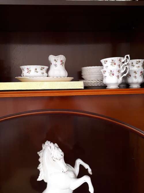 Royal Albert `Winsome` (21 piece) PLUS gold plated tea spoons and cake forks (13 piece)