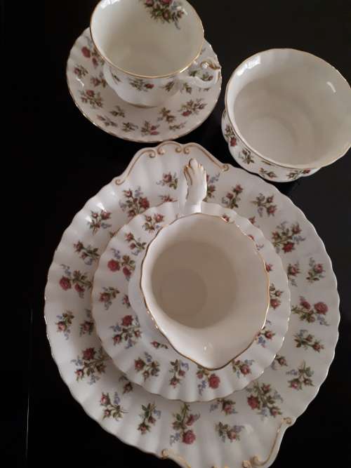 Royal Albert `Winsome` (21 piece) PLUS gold plated tea spoons and cake forks (13 piece)
