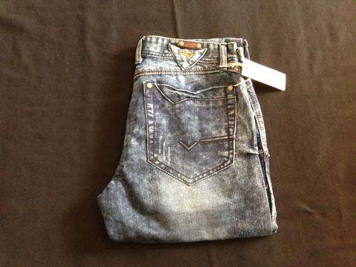 DIESEL Washed Out Denimz - W34