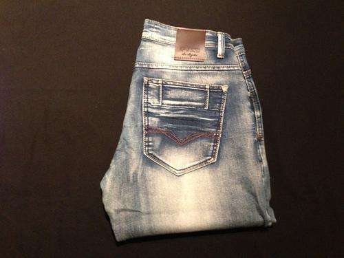 GUESS Washed Out Denimz - W30