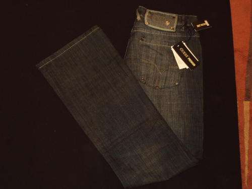 Retro Style GUESS Jeans - Made in Italy - Size 36 Slim Cut
