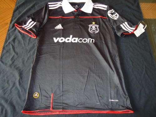 ADIDAS Orlando Pirates Kit - XX Large Slim Fit