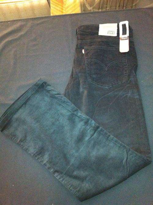 LEVI'S 797 BootCut Corduroy Jeans - Size 36