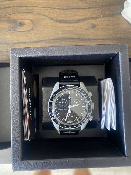 Omega X Swatch MoonSwatch - Mission to the Moon