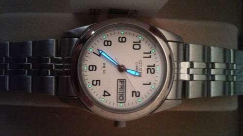 Citizen analog quartz CTZ-6618 women`s time piece in original box with papers