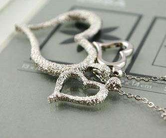 IMPORTED STOCK! Beautiful ***FROSTED HEART*** Silver Clad Necklace!