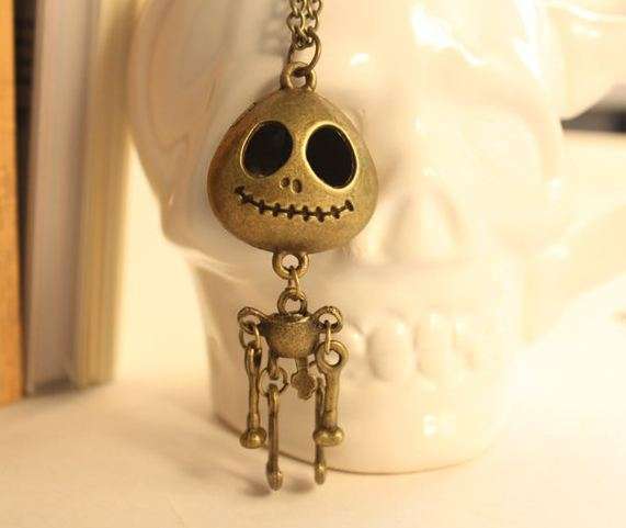 IMPORTED STOCK! Trendy***NIGHT OF THE LIVING DEAD*** Necklace/Sweater Chain!