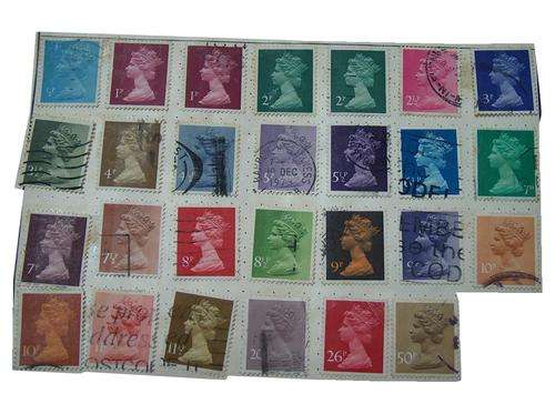27 x assorted QEII stamps (as shown)
