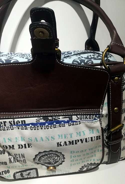 Cotton Road hand bag with Afrikaans sling included     size: 31x13x23cm