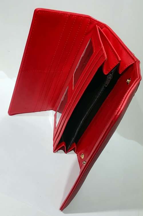 Lady's purse/ wallet  sling included size: 19*4.5*10cm red out of stock