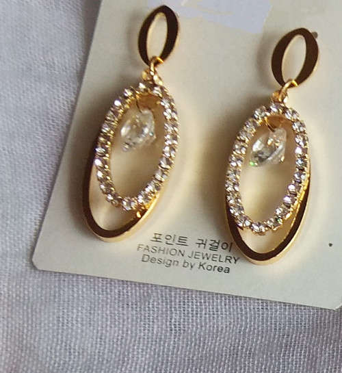 Earring,dangle earring with studs in Oval shape in gold color