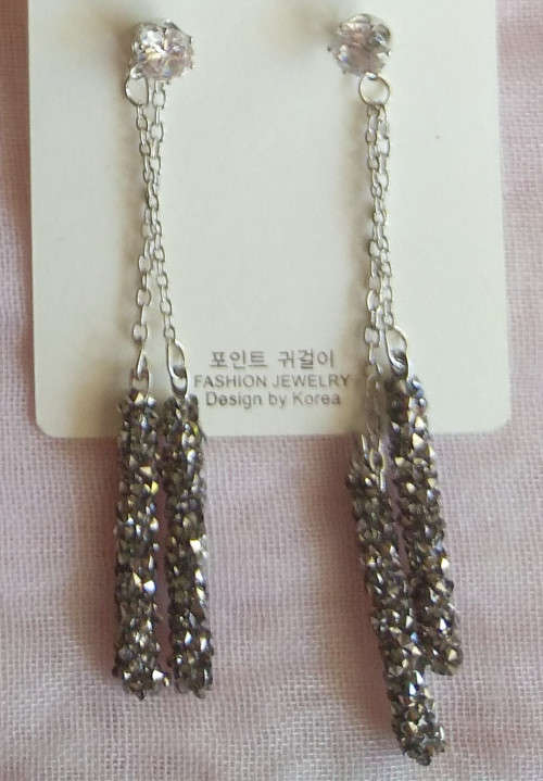 Earring,dangle earring with lots of little shiny stones, High quality lady's fashion costume earring