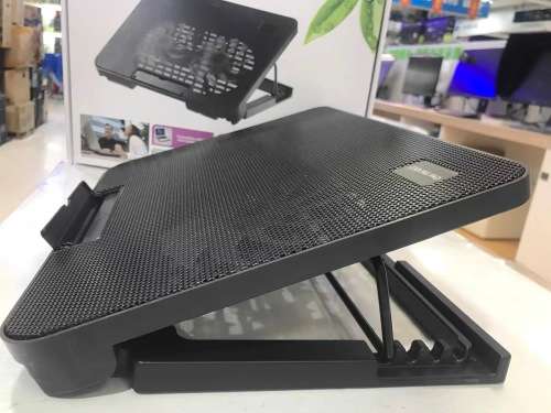 Laptop cooler with 2 fans suitable up to 17inch laptop