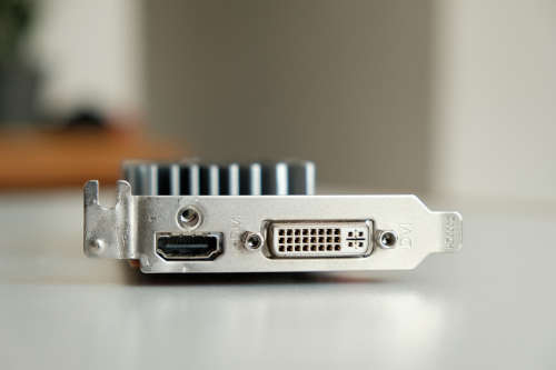 ASUS 1GB DDR3 GRAPHICS CARD