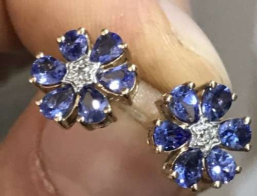Genuine Earth Mined AA Grade Tanzanite and Diamond earings in 9ct yellow gold