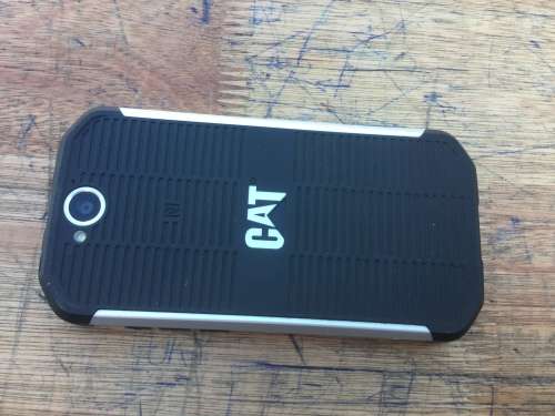 Cat s40 in excellent condition