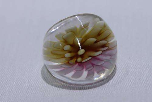 Pink and cream flower detail ring - Size N
