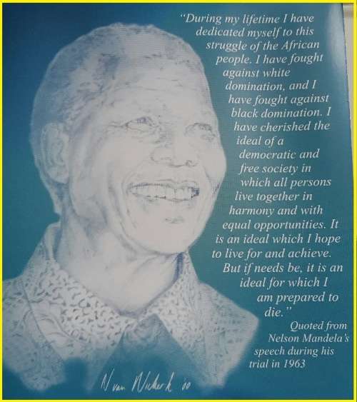 *CLEARANCE*SPECIAL*SA MINT SEALED*NELSON MANDELA HIGHLY COLLECTABLE COIN INCD CASE*BID PER ITEM*