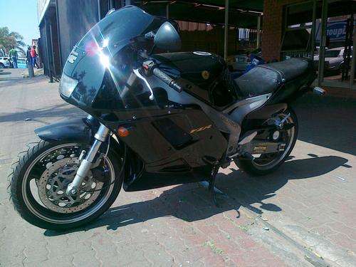 **R1 CRAZY** FZR 1000 YAMAHA** ** R1 CRAZY**