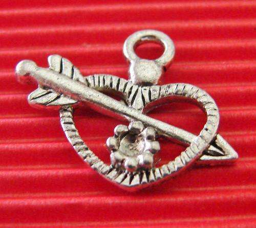 25mm Silvertone Heart & Arrow Charm