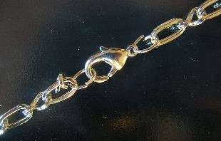 60cm Silver coloured link chain with clasp, link size 10.6mm