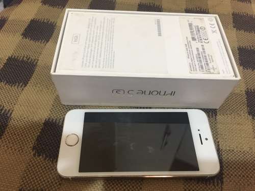 Apple iphone 5s 16 gb with box in good condition