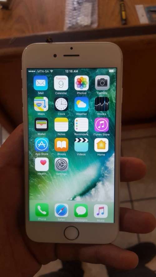 iphone 6 64gb white in good condition