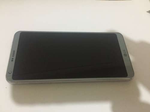 genuine lcd with frame and battery for LG G6 H870 in brand new condition