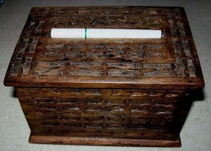 Hand made WOODEN CIGARETTE DISPENSER