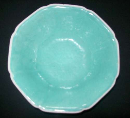 VINTAGE CHINESE FOOTED BOWL