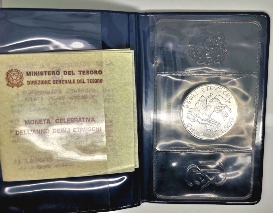 1985 | Italy | 500 Lire | Year of Etruscan Culture | UNC Silver | In Booklet with Info | R1 Start NR