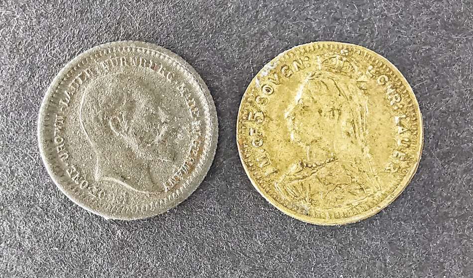 1802 | Set Of 2 small Tokens | Imitation of 1 Crown | Lauer