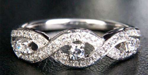 0.36CT NATURAL DIAMOND WHITE GOLD  BAND RING - LOVELY! - R1/NR