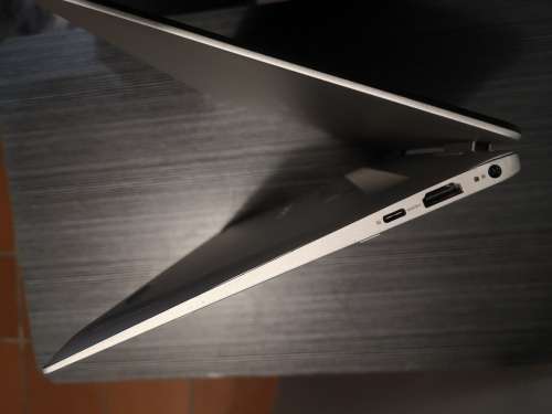 Dell i7 laptop 7386 HD touchscreen IPS display 2 in 1 Eighth generation laptop with SSD