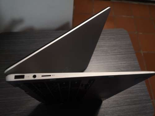 Dell i7 laptop 7386 HD touchscreen IPS display 2 in 1 Eighth generation laptop with SSD