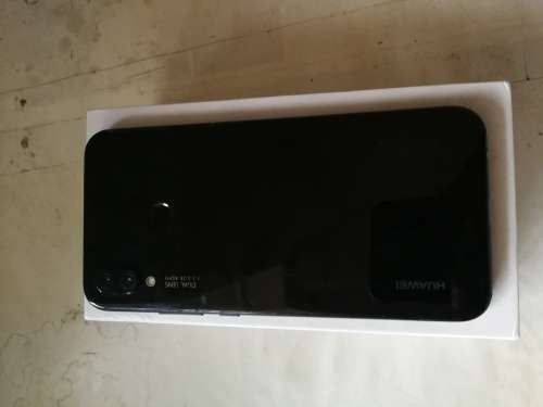 Huawei P20 Lite 64GB Black **MINT BOXED**READ