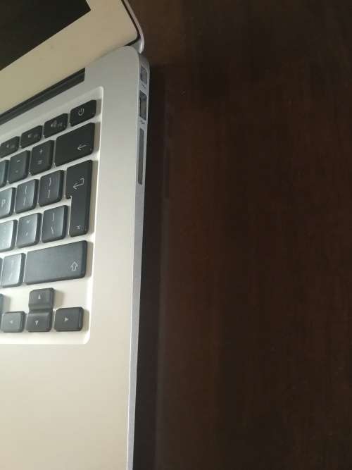 Apple Macbook Air 13" Core i5 *PLEASE READ*