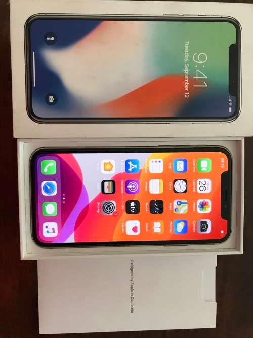 Apple iPhone X 64GB Silver White *Great Condition*