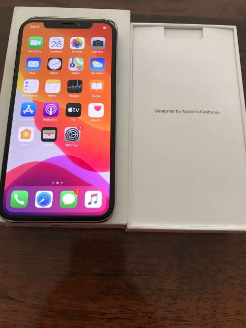Apple iPhone X 64GB Silver White *Great Condition*