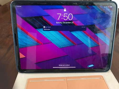 2020 Apple iPad Pro 11` WIFI+CELLULAR 128GB **GLASS CRACKED** SPACE GREY