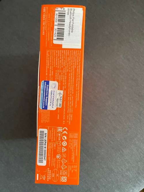 *Sealed* Phillips SHB3075 Bluetooth Headphones w Mic