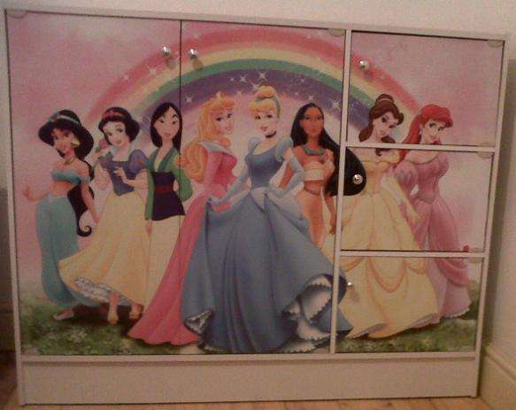 CHEST OF DRAWERS FOR KIDS AVAILABLE IN DISNEY PRINCESS OR DISNEY CARS*WHITE/WENGE*30 DAY PAY OPTION