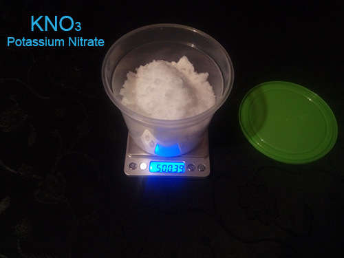 KNO3 500 grams ( Potassium Nitrate )